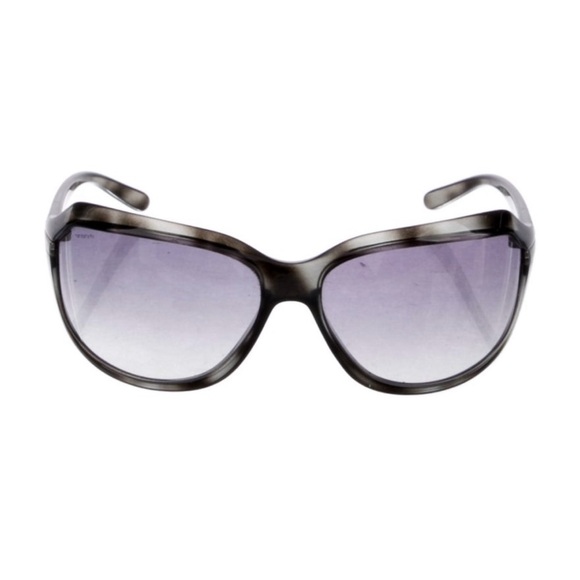 Oversized Prada Sunglasses - Picture 3 of 6